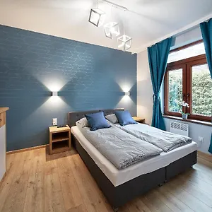  Apartman Apartament Parzenica